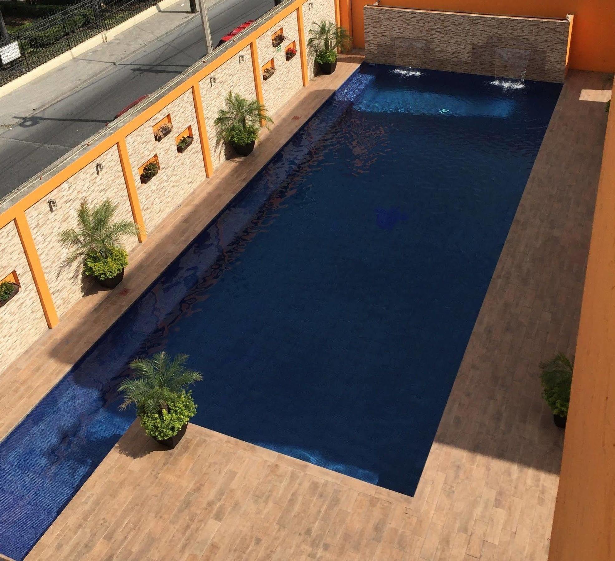 Hotel Grand Reyes Monterrey Dış mekan fotoğraf